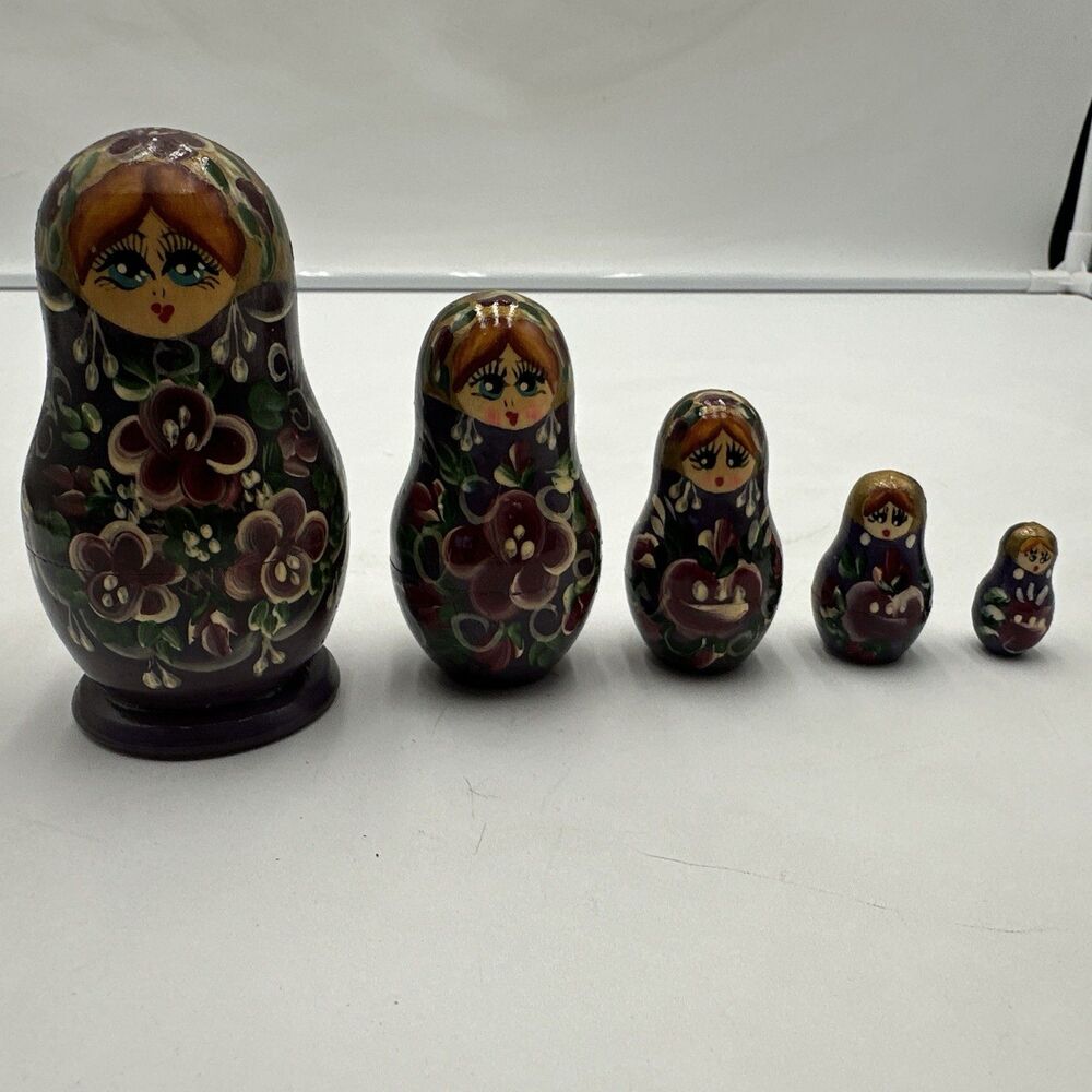 Vtg Sign 5 Pcs RUSSIAN MATRYOSHKA NESTING DOLLS Purple Floral Hand Painted 4.5”